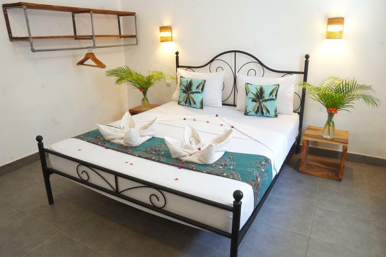 La Favela Hostel Gili Trawangan Buitenkant foto