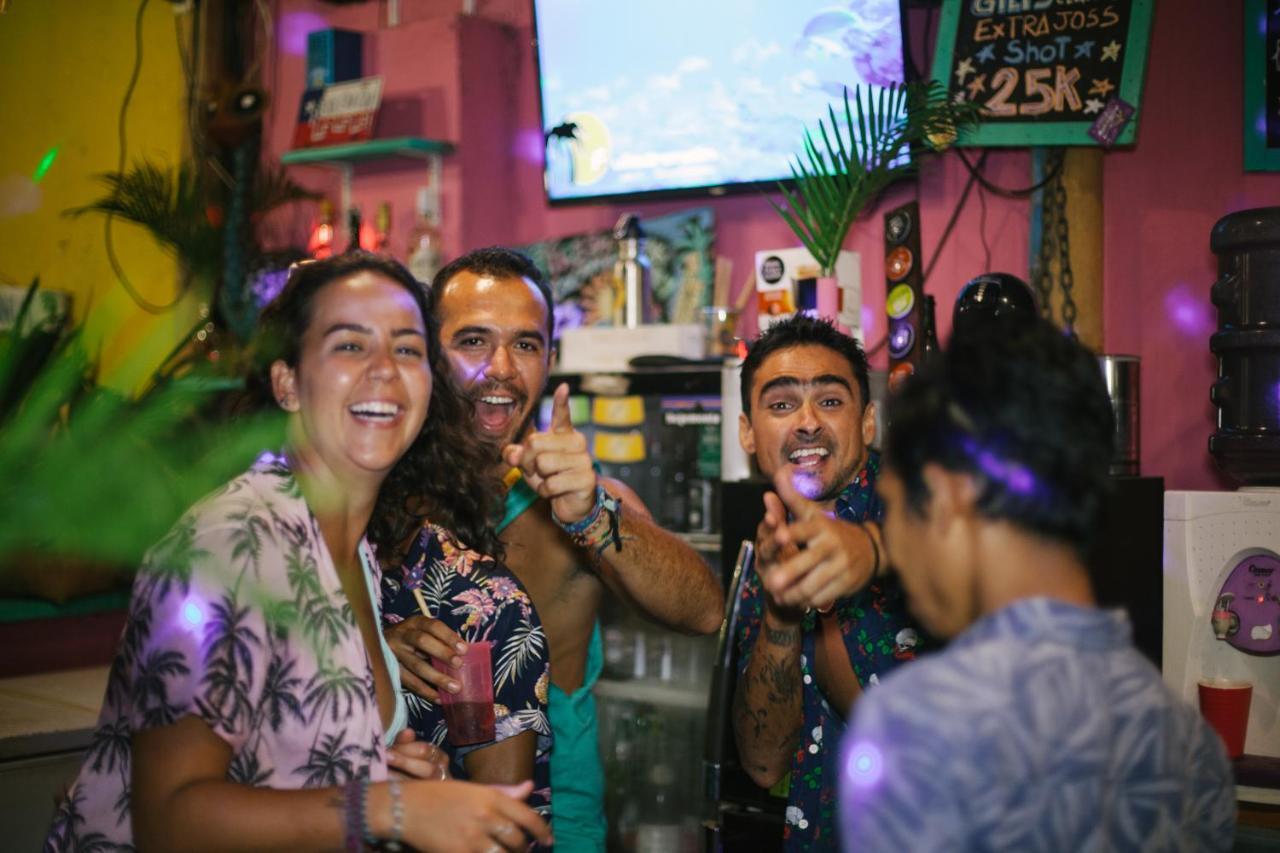 La Favela Hostel Gili Trawangan Buitenkant foto